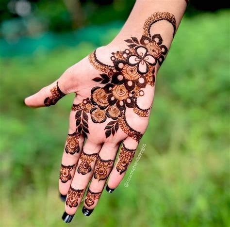 7_30 Easy Henna Mehndi Designs that you can Draw yourself  Listaka