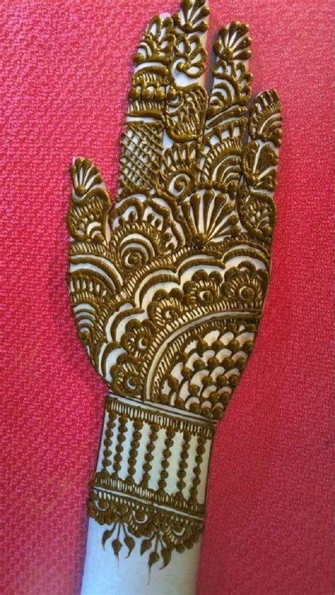 8_Beginner Cute Simple Mehndi Designs For Front Hands  Design Talk