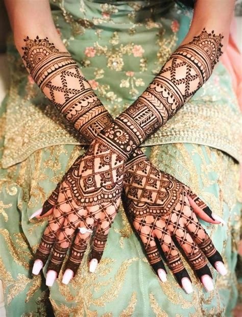 15_Latest New Style Eid Mehndi Designs For Hands 2017 7  FashionGlint