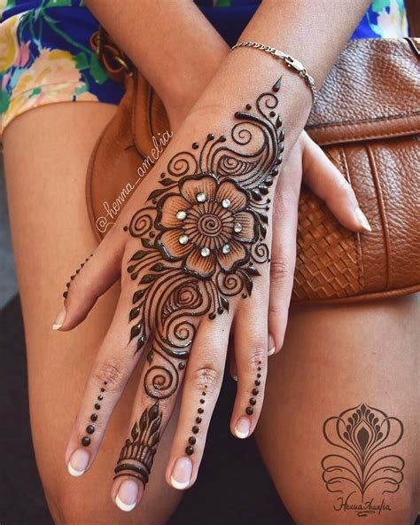13_Easy Flower Mehndi Designs  Best Flower Site
