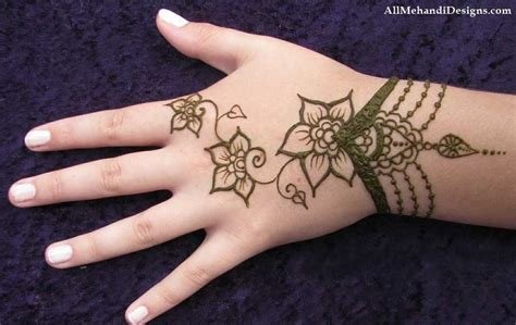 4_21 Easy Mehndi Designs For Kids  Cute Kids Mehndi Designs 2023