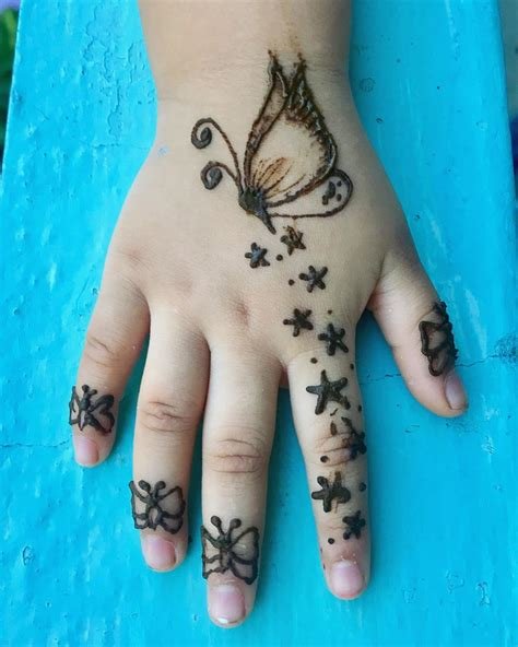 7_51 Easy  Simple Mehndi Designs for Kids