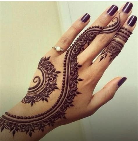 8_51 Easy  Simple Mehndi Designs for Kids