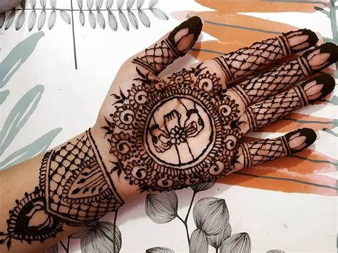 4_10 Most Alluring Mehndi Designs for Raksha Bandhan 2023