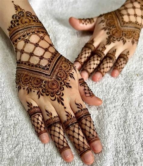 3_Trendy Mehndi Designs for Teej Festival  K4 Fashion