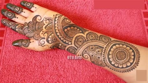 5_60 Stunning Mehndi Designs For Karwa Chauth 2024