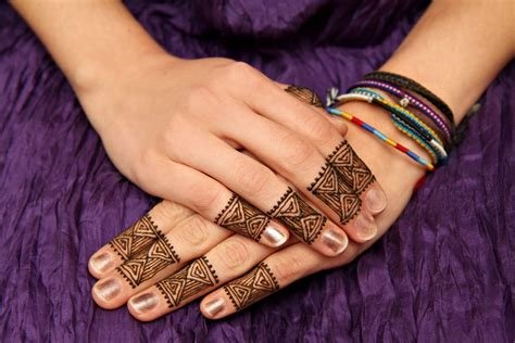 7_Mehndi Design Wallpapers Pictures Images