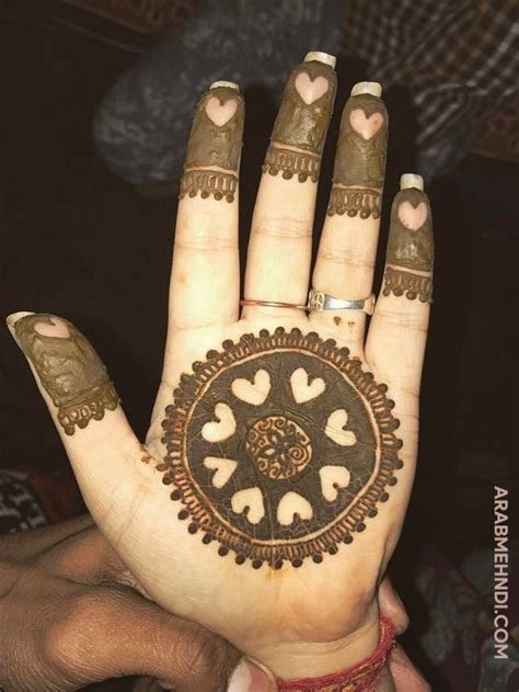 12_Heart Shaped Mehndi Designs 20 Simple Henna Heart Designs