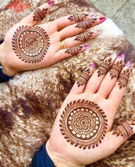10_Easy Henna Designs for Palm Effortlessly Beautiful Patterns for All