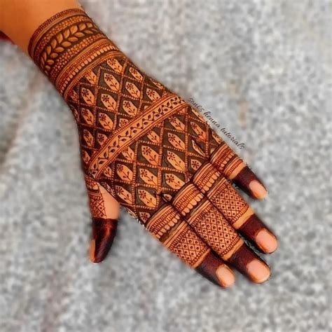 14_Heavy Net Jaal Mehndi Designs  Styles 10  StylesGapcom