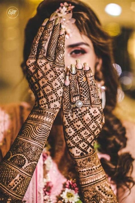 5_Gorgeous And Pretty Jaal Mehendi Designs For Brides  ShaadiWish