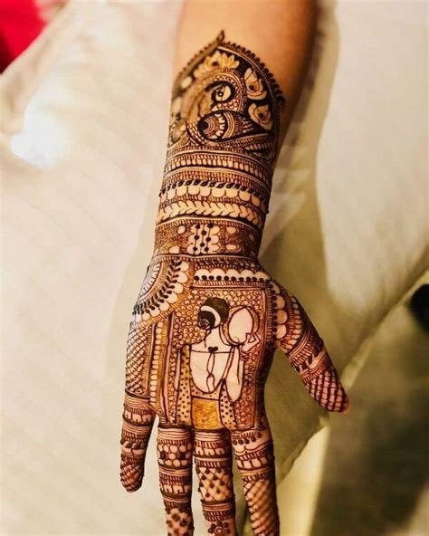 12_51 Karwa Chauth Mehndi Designs For Newlywed Brides