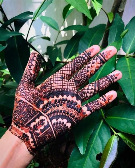 13_Easy Mehndi Designs Collection for Hand 2024  K4 Fashion