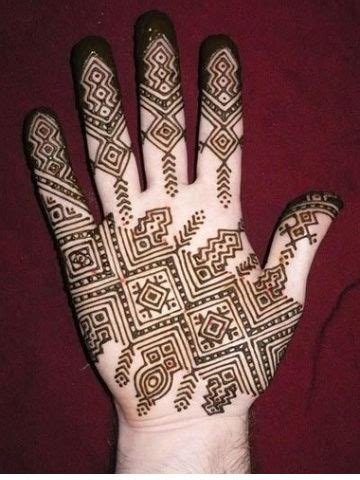 14_70 Simple Mehndi Designs For Hands  Body Art Guru