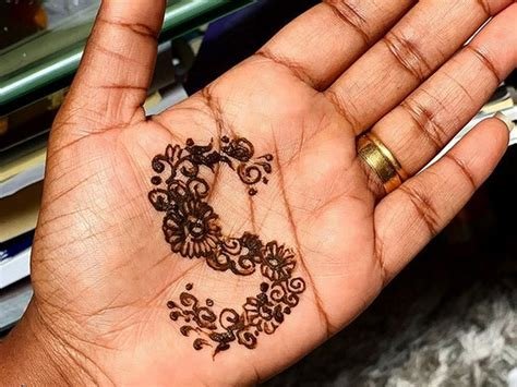 3_32 Stylish Mehndi Designs For The Modern Men  Fabbon