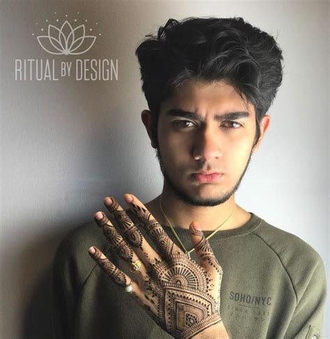 9_Groom Mehndi Design 25 Latest Dulha Mehndi Designs Ideas