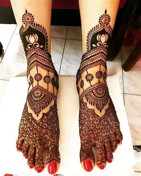 4_Share more than 139 pairo ki mehndi design bridal best  POPPY