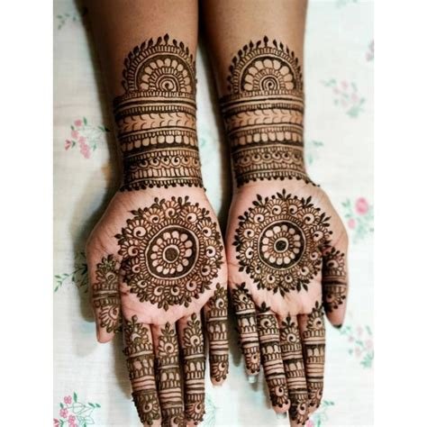 8_Easy Henna Designs for Palm Effortlessly Beautiful Patterns for All