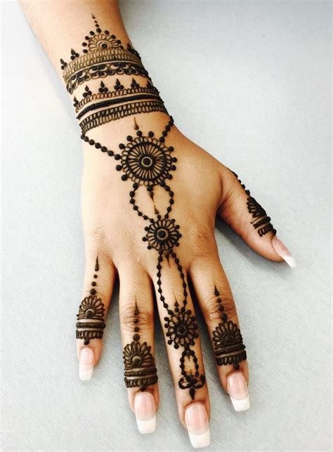 8_Beautiful Front and Back Hand Mehndi Designs For Bridal