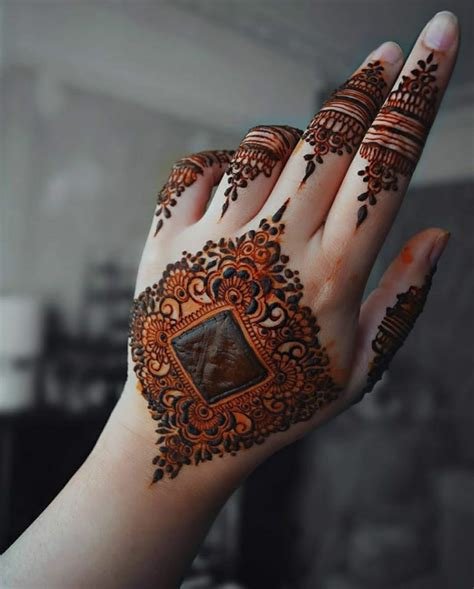 4_25 Simple Easy and Beautiful Mehndi Designs for Hands 2020  SheIdeas