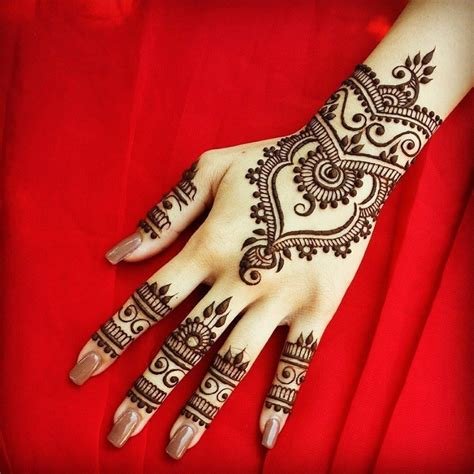 8_110 Royal Front Hand Mehndi Design  Stylish And Simple