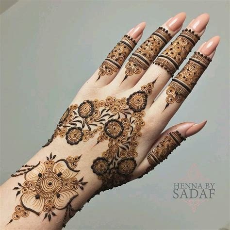 7_Stunning  Trending Back Hand Mehendi Designs For Brides