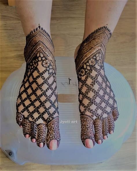 3_5 Shaded Mehndi Design Ideas to Add Visual Depth to Your Mehndi Look