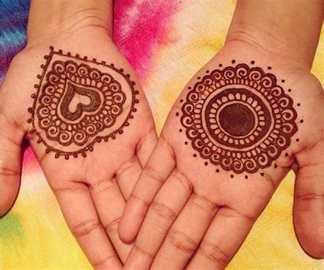 9_Round Mehndi Designs 26 Easy Circle Shape Mehandi Design for Brides