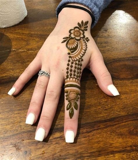 2_50 Simple One Finger Mehndi Designs  K4 Fashion