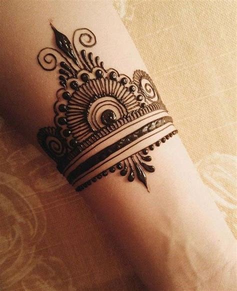 10_Simple Wrist Henna Mehndi Design for Hand  ArtsyCraftsyDad