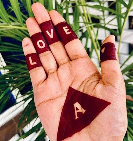 10_10 Unique A Letter Mehndi Designs With Pictures