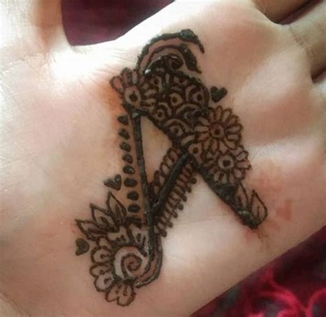 3_10 Unique A Letter Mehndi Designs With Pictures