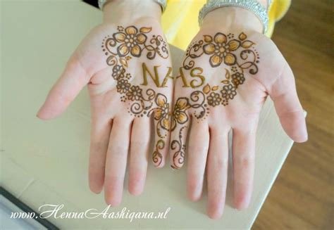 14_8 New Inspirations for Mehndi Design with Name