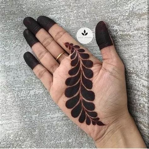 8_151 Simple And Easy Mehndi Designs With Photos  Fabbon