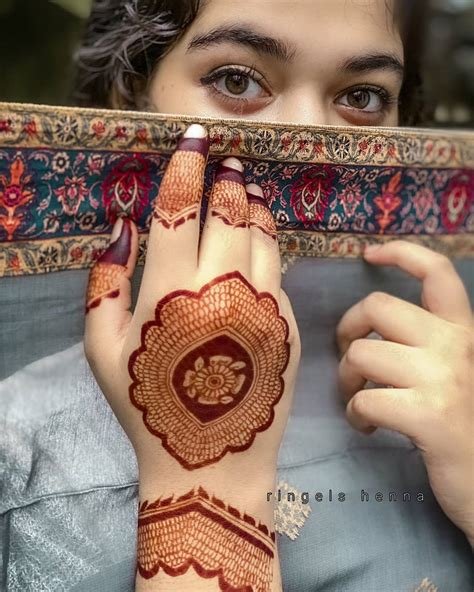 10_50 Gorgeous And Simple Henna Designs For The Minimalist Mehndi