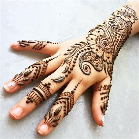 10_Latest Finger Mehndi Designs Trending This Year 12  K4 Fashion