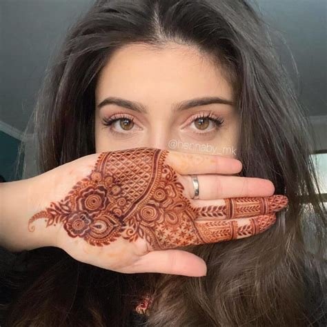 13_Unique Mehndi Design for Bride and Bridesmaids 13  K4 Fashion