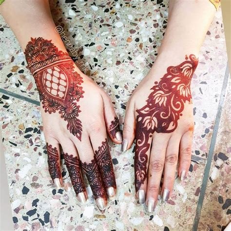 6_10 Latest Half Hand Mehndi Design Ideas for Bridesmaids