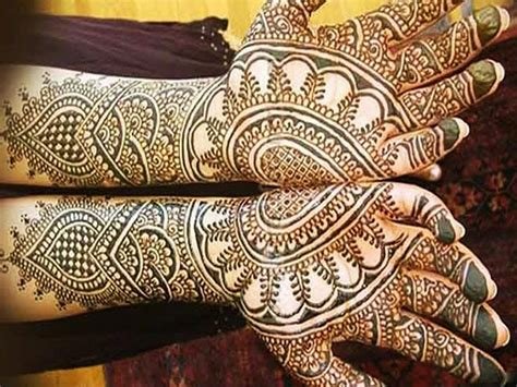 1_10 Latest  Simple Mehndi Designs for Competition