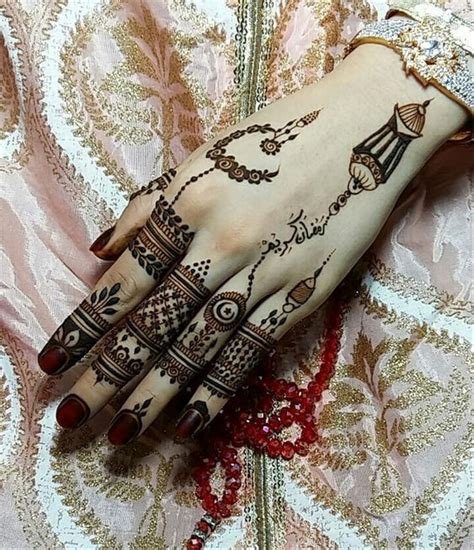 7_Newest And Easy DIY Mehndi Designs For Eid 2021  Glossnglitters