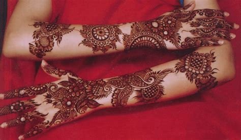 8_Rajasthani Mehndi Design That Will Make You Gangaur Festival