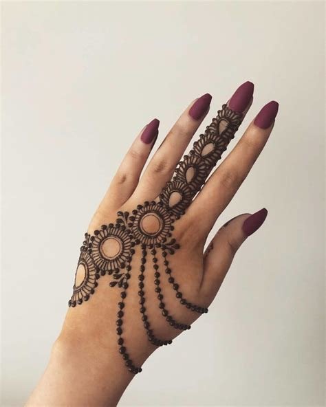 12_70 Gorgeous Back Hand Mehndi Designs That Stole Our Hearts  Pyaari