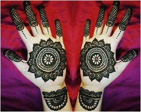 1_Floral Tikka Mehndi Design for Inner Hands  Crayon