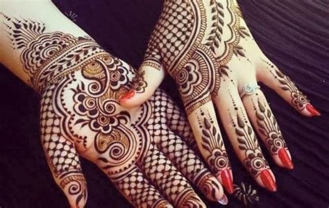 10_51 Karwa Chauth Mehndi Designs For Newlywed Brides