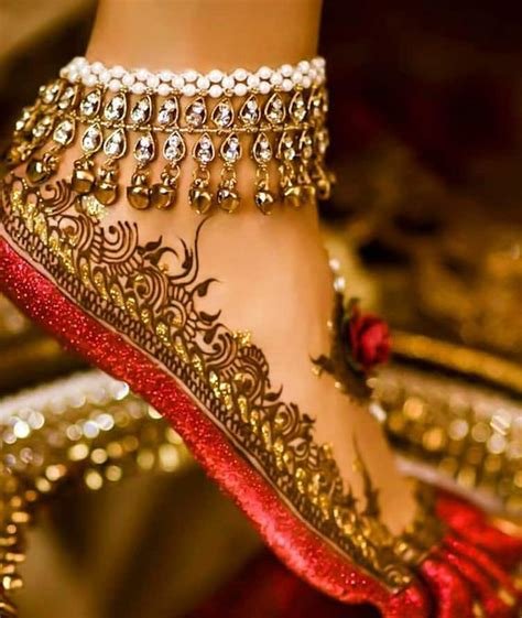 12_Top 111 Evergreen And Simple Mehndi Designs For Legs  Foot