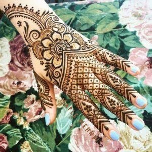 9_Best 20 Navratri Mehndi Design  Mixing Images