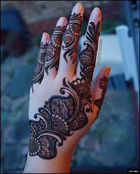 12_30 Best Mehndi Designs For Girls That Are Truly Striking