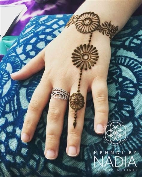 14_Simple and Easy Mehndi Designs for Hands Stepbystep Guide