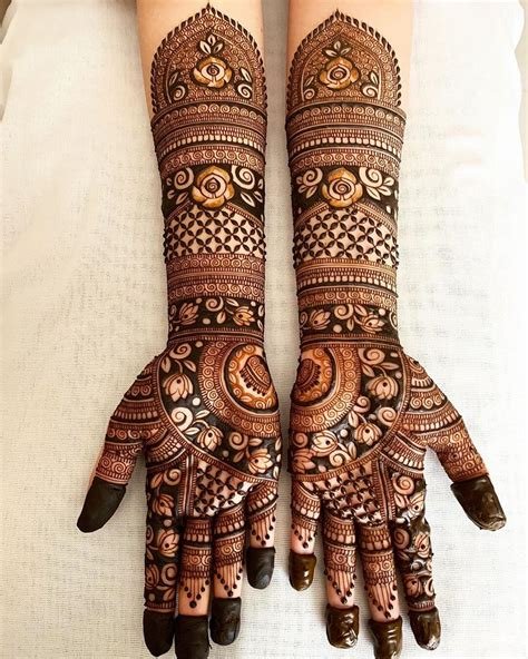 9_Beautiful  Simple Mehndi Designs for Hand  K4 Fashion