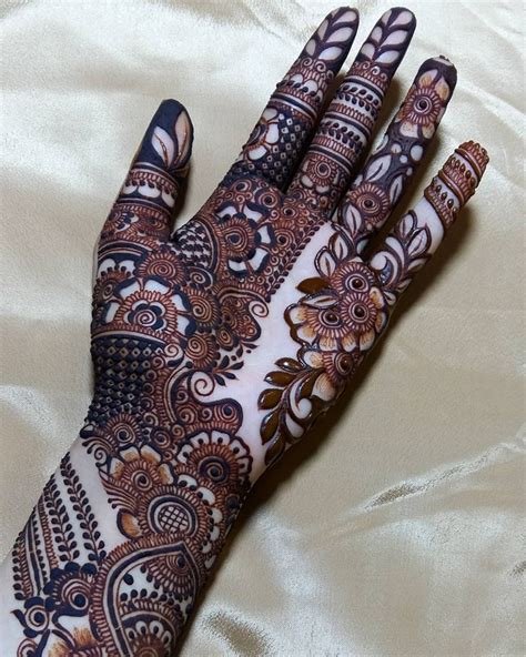 4_Beautiful  Simple Mehndi Designs for Hand  K4 Fashion